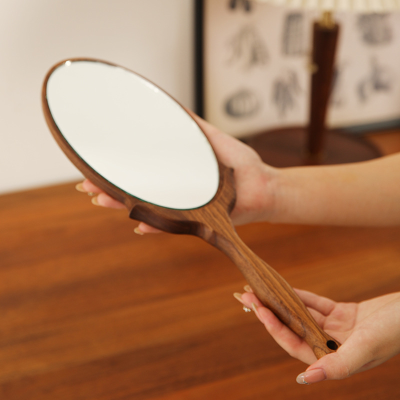 Specchio portatile vintage in  - Beauty Makeup Definition recensione e prezzo