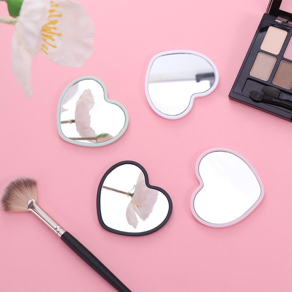 Specchio semplice a forma di c - Beauty Makeup Definition recensione e prezzo